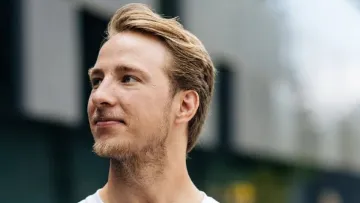 Колишній «холостяк» Терен відвідав турнір з карате: як ветеран вшанував спортсменів, що загинули на війні