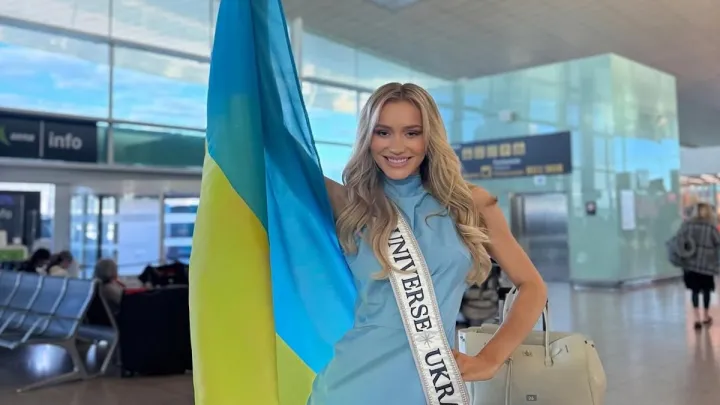 Софія Ткачук презентувала національний костюм на «Міс Всесвіт 2025»: як виглядає вбрання українки «Голуб миру»