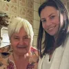 «Я знову маленьке внученятко»: акторка Антоніна Хижняк показала зворушливі фото з бабусею 