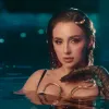 «Піднажміть!»: співачка Трінчер у стилі братків з 90-х звернулася до своїх підписників – у чому справа