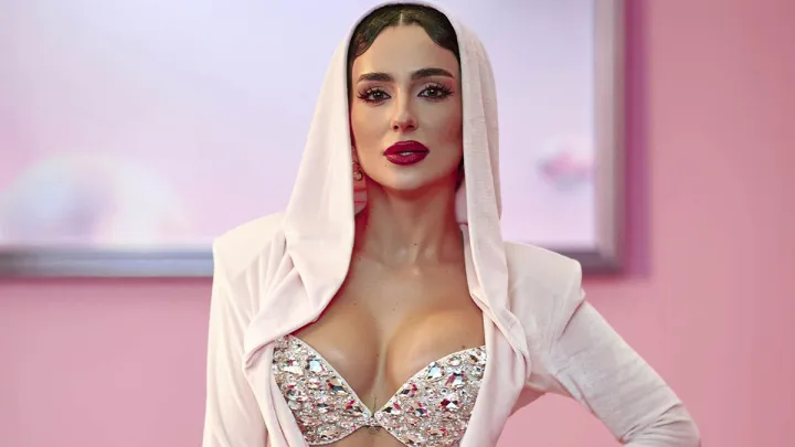 «Я дозрівала до цього стрибка»: Анна Трінчер випустила кліп «Любов-шутер» і анонсувала великий концерт