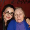 «Я аж упріла»: бабуся Анни Трінчер емоційно відреагувала на кліп «Півонії» – це треба бачити
