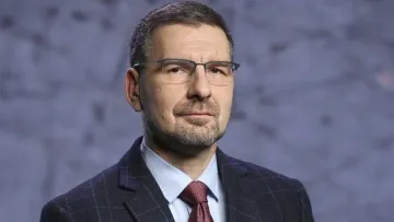 Популярний український телеведучий вирішив мобілізуватися: відомо, у якому підрозділі служитиме Вадим Карп'як