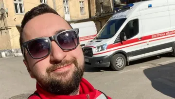 «Гарантія бронювання»: відомий стендап-комік розповів, чому працює на швидкій допомозі 