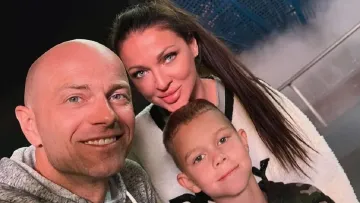 «Ми любимо тебе»: Влад Яма у США відзначив ювілей сина та з’явився в новому іміджі