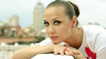Зіркова співачка 2000-х Євгенія Власова гучно повертається на сцену: артистка переспівала хіти українською