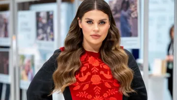 «Особлива місія»: солістка гурту KAZKA показала себе у фолк-образі і виступила в спеціальному місці