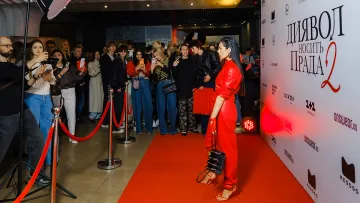 Українська прем'єра «Диявол носить Прада 2»: образи зіркових гостей та перші враження (фото)