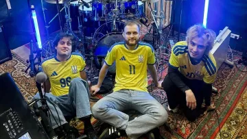 «Ми величезні прихильники футболу вже 20 років»: гурт Ziferblat закликав підтримати збірну України 
