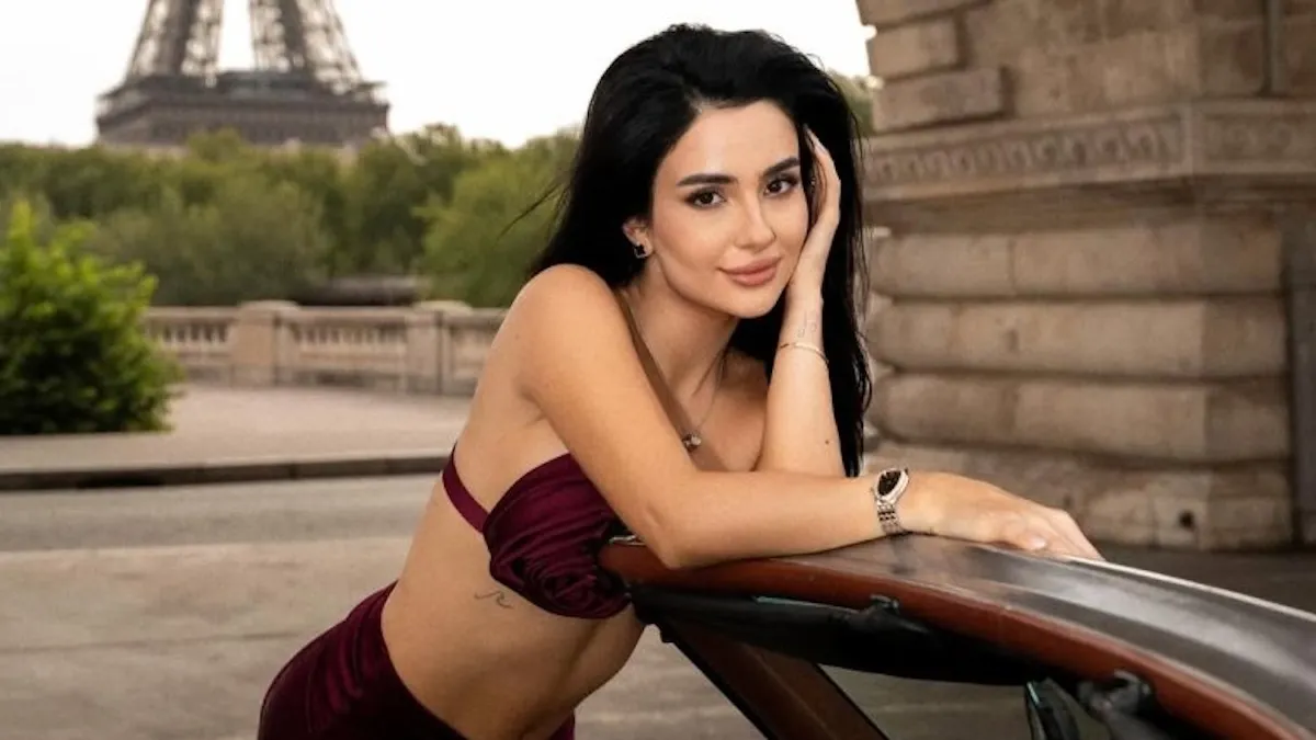 «Я п'ю пиво, і?»: Трінчер спантеличила фанатів дивним напоєм після спортзалу