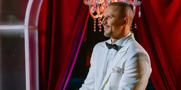 «А що тут забула Санса Старк?»: мережу підірвали меми після першого випуску «Холостяка» з Цимбалюком