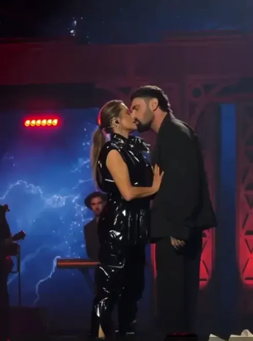 могилевська, козловський, поцілунок