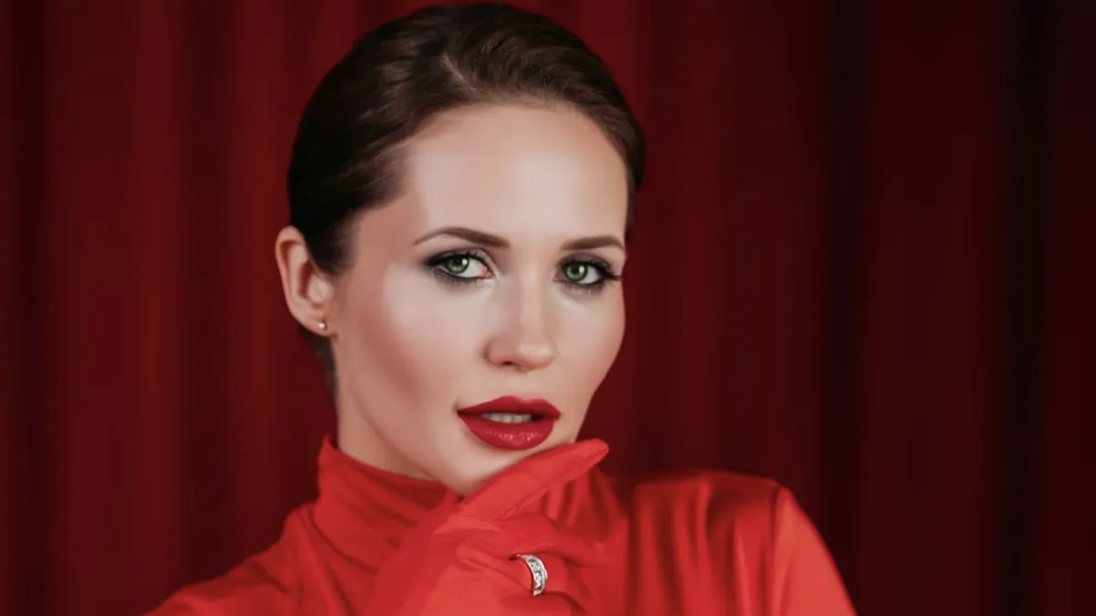 Наталка Денисенко з’явилася у червоному на честь року Вогняного Коня: «‎Є відчуття, що ти себе обкрадала»