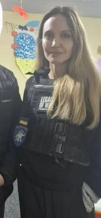 джолі, херсон, україна