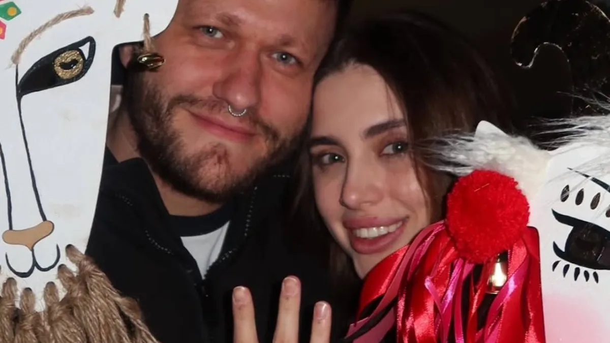 Зірка «Ліги сміху‎» Міхієнко освідчився своїй обраниці: фото закоханої пари