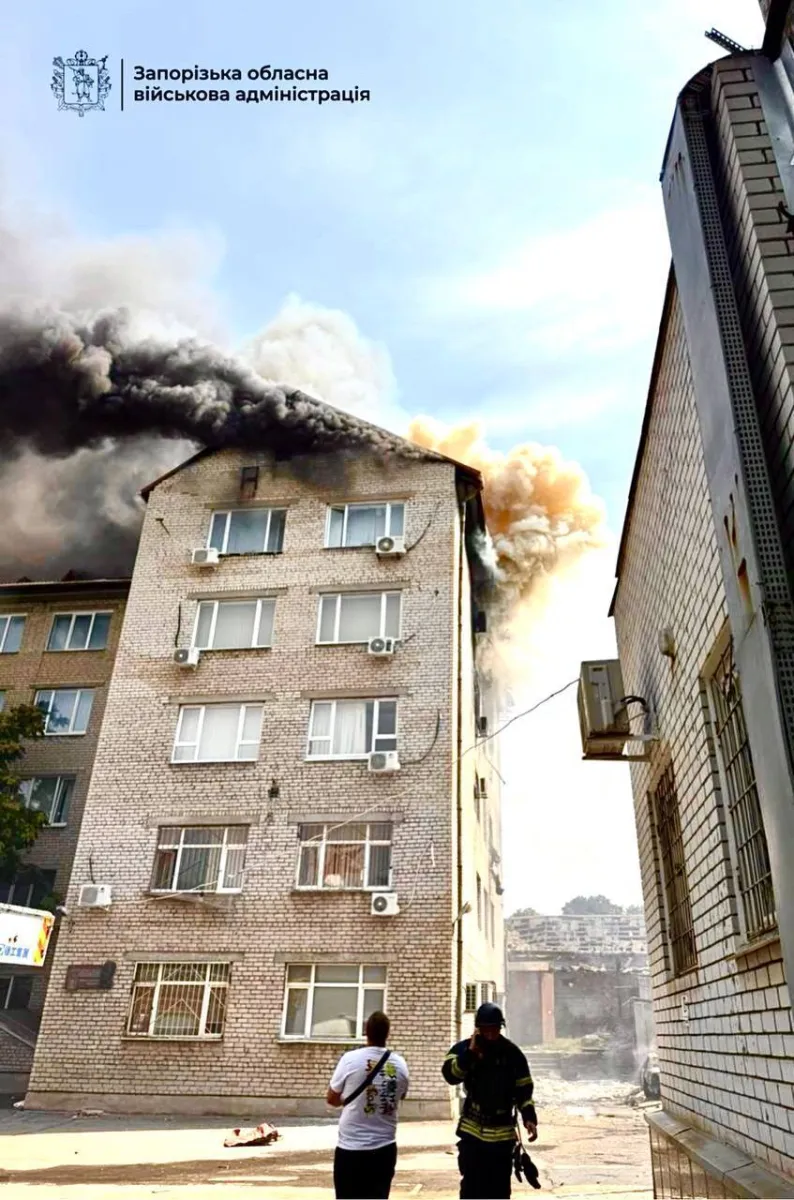 Влучання в будівлю Запорізького університету