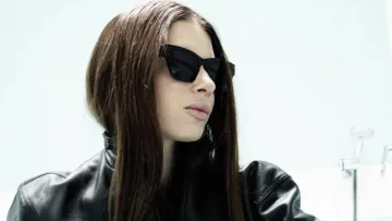 «Архів 2025 Весна»: дружина боксера Усика вразила шанувальників модним луком