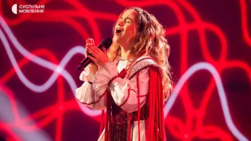 Яскраво і з орнаментами: Україна показала першу репетицію Софії Нерсесян на Дитячому Євробаченні-2025