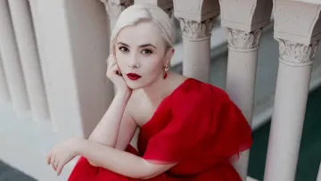 Міка Ньютон святкує 40-річчя: як дівчинка з Бурштина стала учасницею «Євробачення» та поборола рак 