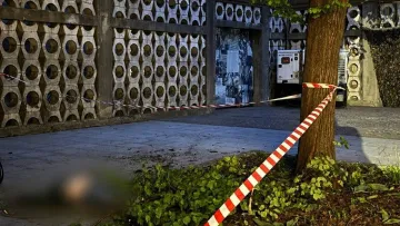 Австралієць скоїв самогубство, стрибнувши з оглядового майданчику львівської ратуші: що він написав у записці