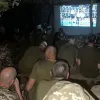 Бій Усика проти Дюбуа дивилися навіть на передовій: Мадяр пообіцяв «чпокнути хробачню» – фотофакт