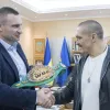 «Для країни працюватиму»: чи варто Кличку остерігатися приходу Усика в політику – чемпіон дав чітку відповідь