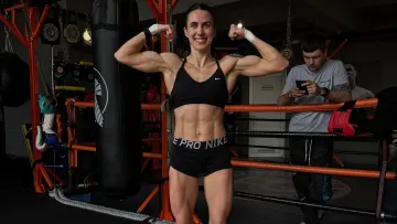 Українка стала чемпіонкою світу з боксу: що відомо про непереможну Анастасію Петренко