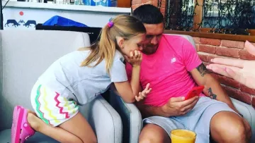 В Усика підростає донька-красуня: дружина боксера запостила в мережі чуттєві світлини до її дня народження