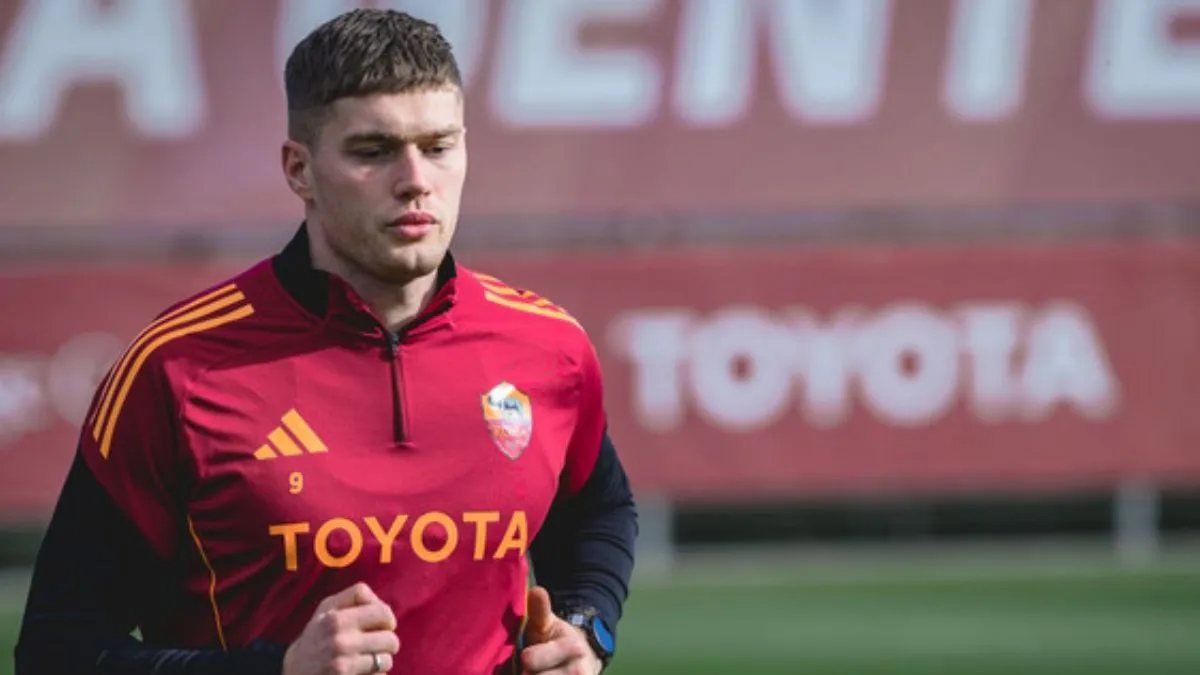 «Не входить до планів»: Довбику вказали на двері й виставили на продаж – Рома взимку хоче позбутися українця