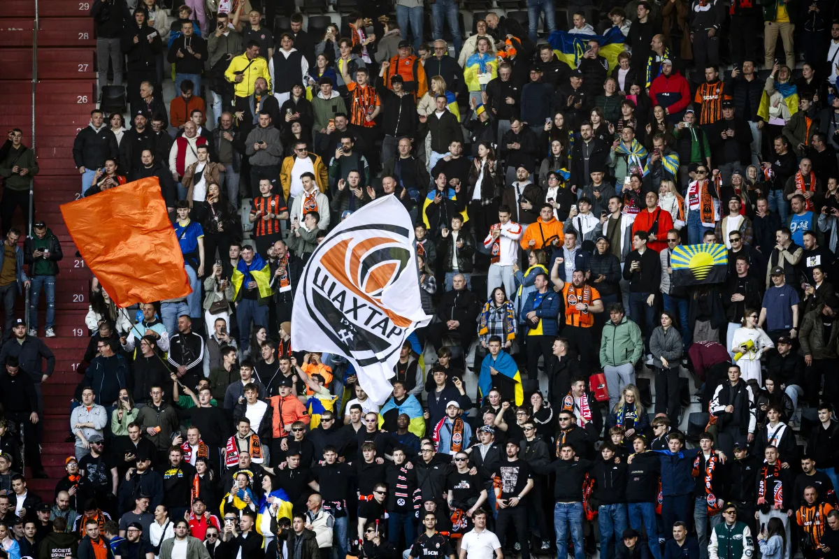 Вболівальники Шахтаря на матчі проти АЗ. Фото Getty Images