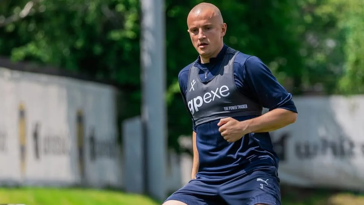 «Дякую Богу, що врятував наші життя»: відомий український футболіст потрапив у моторошну ДТП і виклав відео