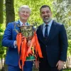Ахметов зустрівся з тренером та директорами Шахтаря: президент отримав чемпіонський кубок і золоту медаль УПЛ