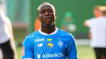 Баланс африканців в Динамо: кияни офіційно підсилилися півзахисником із Малі, а також віддали сенегальця в Рух