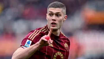 «Намагаються знайти покупців»: Ромі не потрібний Довбик – українця хочуть якнайшвидше позбутися