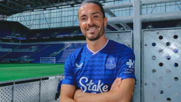 Одноклубник Миколенка яскраво провів Різдво: відомий футболіст побував у стрип-клубі