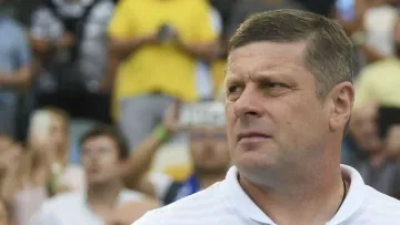 Справжній капітан, авторитет та улюбленець Лобановського і Сабо: 57 день народження святкує Олег Лужний