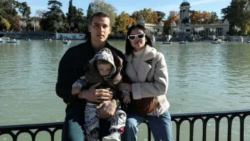 Дружина Луніна «використовує‎» всю родину у рекламних цілях: ось що зробила кохана голкіпера Реала