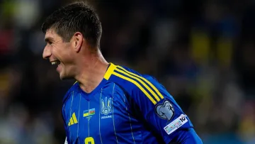 «Потрібно, щоб його впевненість зростала»: Малиновський своїми голами за Україну вразив тренера Дженоа Вієйра