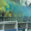 Українські клуби посварилися через скандальні дії фанатів: харківську команду «вигнали» з київського стадіону