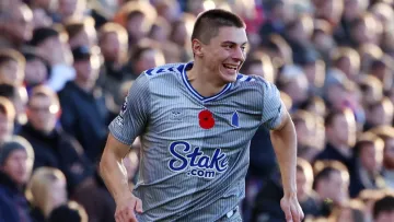 «Заслуговує на велику похвалу»: в Англії у захваті від гри українського захисника Евертону Миколенка