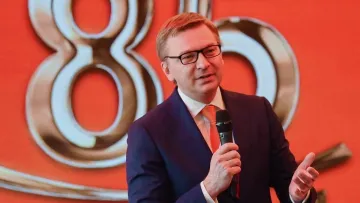 «Хто замовник суддівського безладдя?»: гендиректор Шахтаря обурився епізодом матчу між Динамо та Олександрією