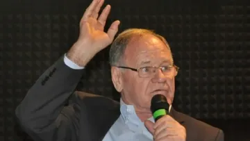 Ексголовний тренер збірної України Сабо дав прогноз на матч команди Реброва проти Швеції: «Фаворитом є...»