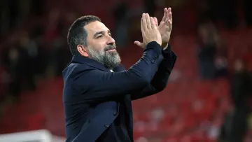 Як в кращі часи в Барселоні: тренер Шахтаря Туран показав вражаючий прийом м'яча у грі з Динамо – відео