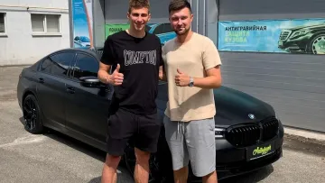 Які автомобілі в зірок ПСЖ? Забарний із його BMW M5 G30 виглядає дуже скромно