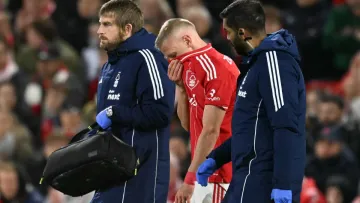 «Може викинути гравця з гри на...»: Зінченко пропустить матч з МЮ в АПЛ, а чи зіграє за збірну – прогноз лікаря