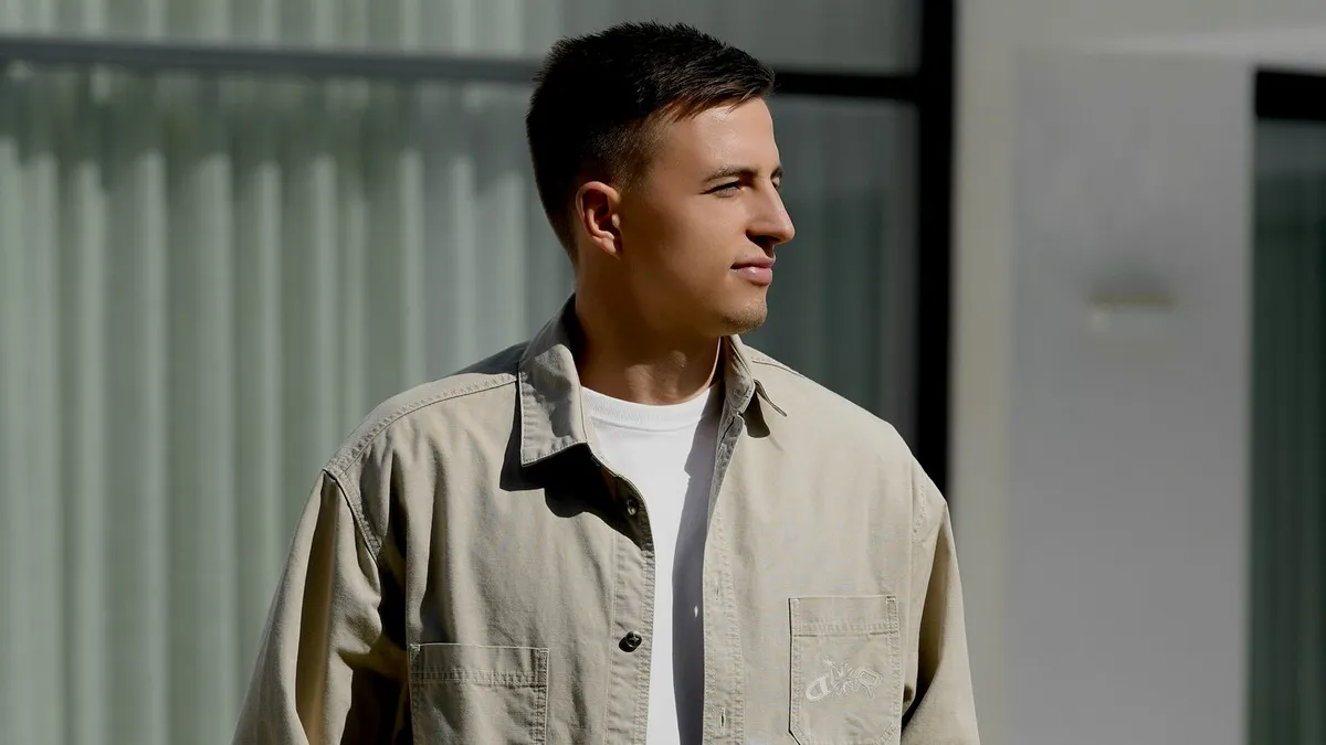 «Все ще дитина»: воротар збірної України Трубін сфотографувався біля свого шикарного помешкання у Португалії