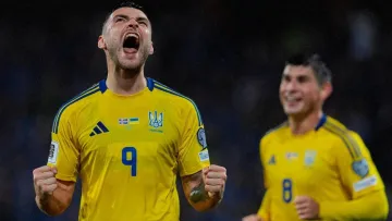 Аналітики і фани оцінили гравців збірної України за матч з Ісландією: хто став найкращим і отримав «Лева матчу»