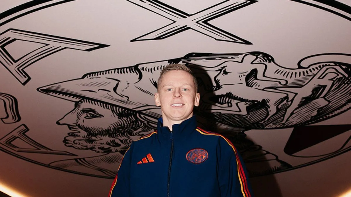 Седан гуляє в парку, а Зінченко зустрів старого друга: гравець збірної України показав, як адаптується в Аяксі