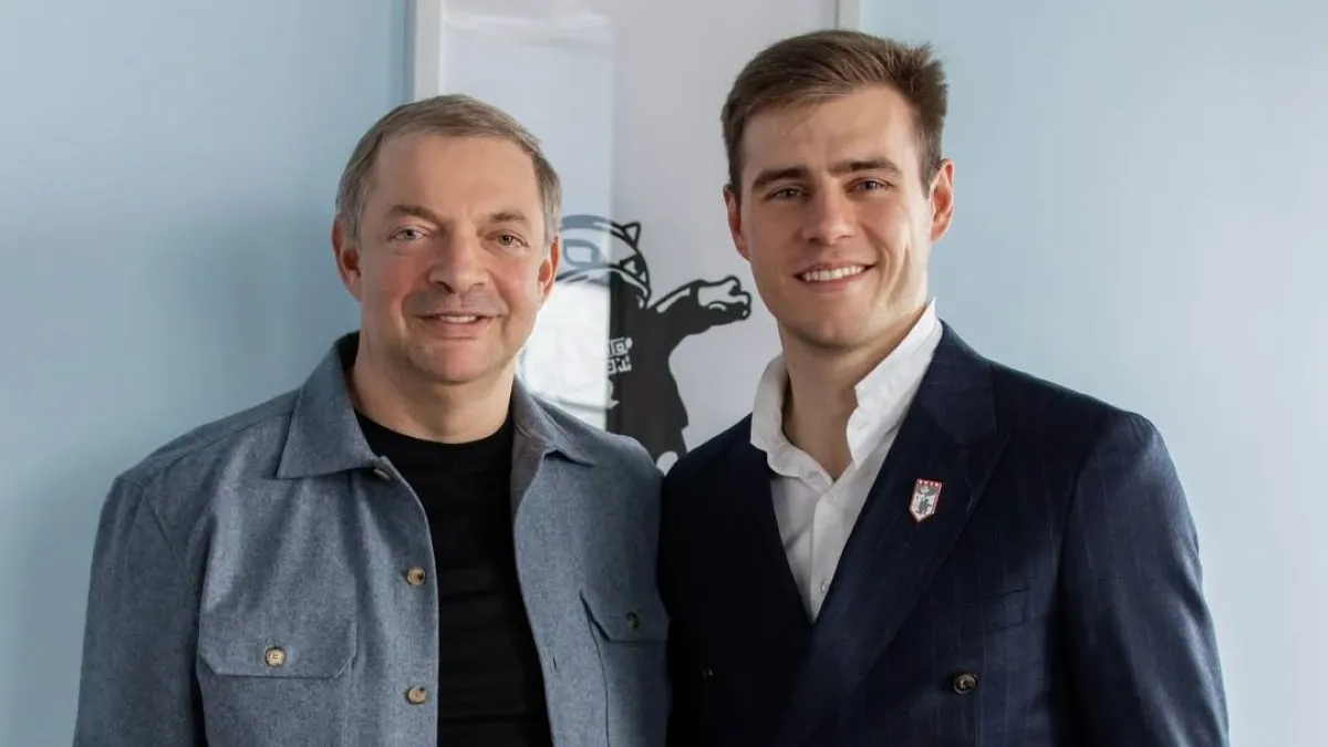 «Не підіграв мерзотникам і зберіг обличчя»: Гороховський передав Гераскевичу чек на мільйон гривень