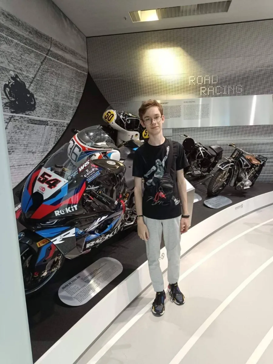 Ігор Самуненков в музеї BMW, фото з особистого архіву